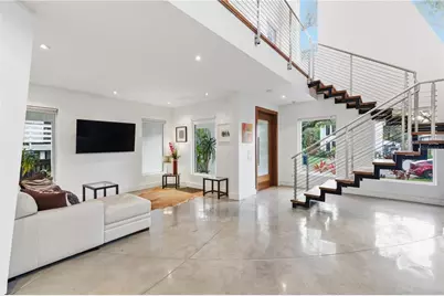 6108 S Elkins Avenue, Tampa, FL 33611 - Photo 2