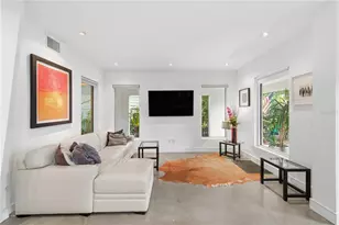 6108 S Elkins Ave, Tampa, FL 33611 - Photo 12