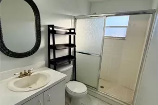 10159 Crown Ct, Orlando, FL 32821 - Photo 6