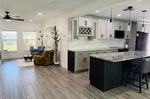8280 32nd Ave N, Saint Petersburg, FL 33710 - Photo 14