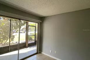 6346 Newtown Cir, Tampa, FL 33615 - Photo 6