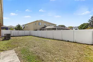 404 Vine Cliff St, Ruskin, FL 33570 - Photo 26