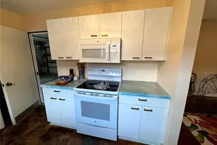 413 Calzada Ct, Lady Lake, FL 32159 - Photo 20