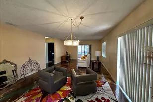 413 Calzada Ct, Lady Lake, FL 32159 - Photo 36