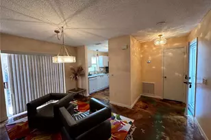 413 Calzada Ct, Lady Lake, FL 32159 - Photo 14