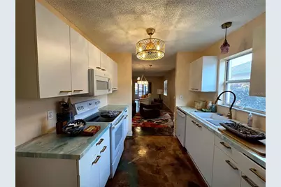 413 Calzada Court, Lady Lake, FL 32159 - Photo 22