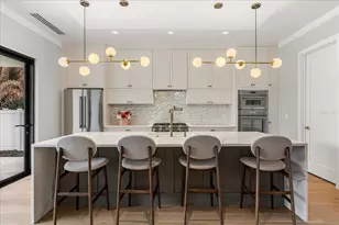 2415 Laura Pl, Orlando, FL 32803 - Photo 8