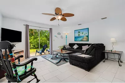 175 Yorktowne Drive #UT11, Daytona Beach, FL 32119 - Photo 2