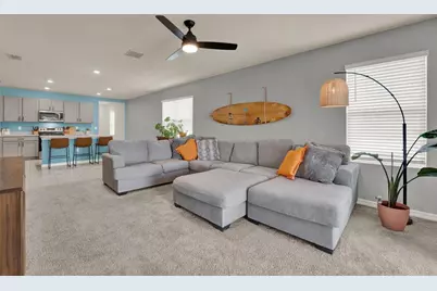 929 August Sky Dr, Deltona, FL 32738 - Photo 2