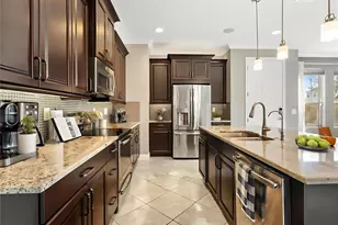 592 Merry Brook Cir, Sanford, FL 32771 - Photo 4