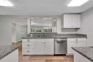 1310 Coletta Dr, Orlando, FL 32807 - Photo 12