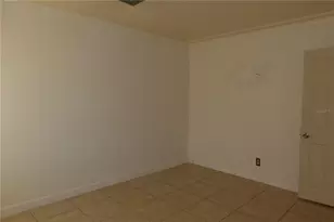 3713 Benson Ave N, Saint Petersburg, FL 33713 - Photo 12