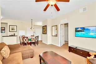 8113 Resort Village Dr, Orlando, FL 32821 - Photo 8