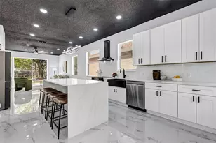 1829 Snaresbrook Way, Orlando, FL 32837 - Photo 2