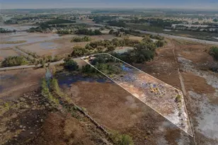 446 Long And Winding Rd, Howey in the Hills, FL 34737 - Photo 1