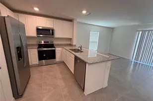 2910 Hudson Hammock Wy, Saint Cloud, FL 34773 - Photo 4