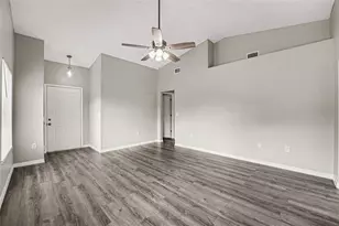 3339 Queens Cove Loop, Winter Haven, FL 33880 - Photo 4