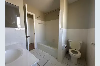 525 Glen Oak Road, Venice, FL 34293 - Photo 4