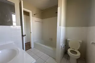 525 Glen Oak Rd, Venice, FL 34293 - Photo 4