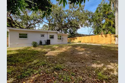 10512 51st Terrace N, Saint Petersburg, FL 33708 - Photo 22