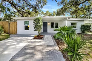 10512 51st Terrace N, Saint Petersburg, FL 33708 - Photo 1