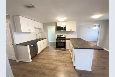 8632 94th Street, Seminole, FL 33777 - Photo 2