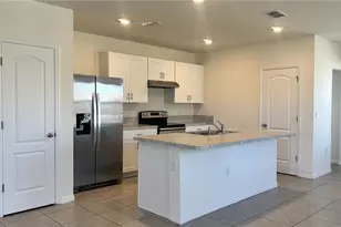 1820 Red Canyon Dr, Kissimmee, FL 34744 - Photo 8