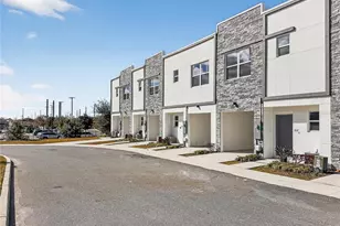 612 Trikomo Dr, Davenport, FL 33896 - Photo 2