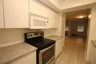 53 W Marbrisa Way, Kissimmee, FL 34743 - Photo 4