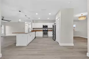 402 Big Sioux Ct, Kissimmee, FL 34759 - Photo 16