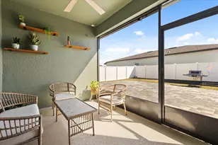 2216 Crossbow St, Minneola, FL 34715 - Photo 2