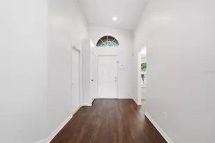 522 Beth Ann St, Valrico, FL 33594 - Photo 10