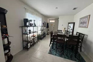 916 E August Sky Dr E, Deltona, FL 32738 - Photo 10