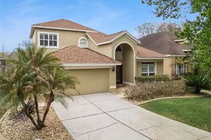 981 N Lake Claire Cir, Oviedo, FL 32765 - Photo 2