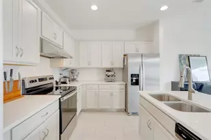 577 Disa Dr, Davenport, FL 33837 - Photo 8