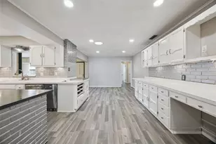 2504 Lauderdale Ct, Orlando, FL 32805 - Photo 14