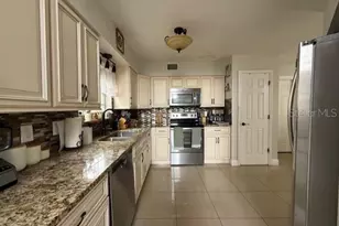 7325 Victoria Cir, Orlando, FL 32835 - Photo 4