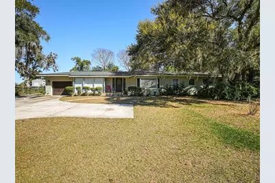 975 Fairview Avenue, Mount Dora, FL 32757 - Photo 1