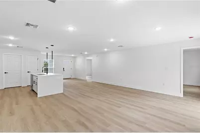 6348 Virtudes Street, Sebring, FL 33872 - Photo 4