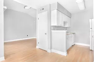 5741 Peregrine Ave, Orlando, FL 32819 - Photo 10