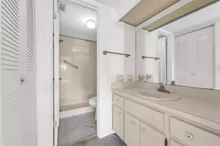 3237 Candle Ridge Dr, Orlando, FL 32822 - Photo 16