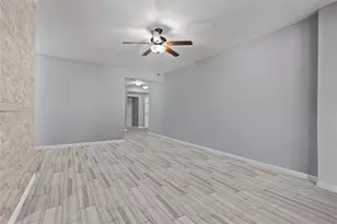 2595 Metro Sevilla Dr, Orlando, FL 32835 - Photo 10