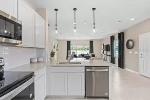 2592 Bright Jewel St, Kissimmee, FL 34746 - Photo 16