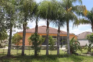 413 Martigues Dr, Kissimmee, FL 34759 - Photo 36