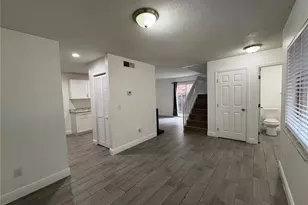 2379 Huntington Green Ct, Orlando, FL 32839 - Photo 4