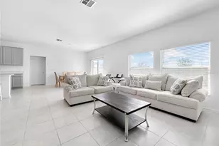 661 Taurus Ln, Saint Cloud, FL 34772 - Photo 8