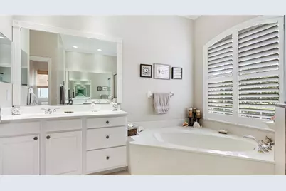 7126 Southgate Court, Sarasota, FL 34243 - Photo 30