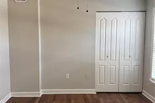 2019 Dixie Belle Dr, Orlando, FL 32812 - Photo 8