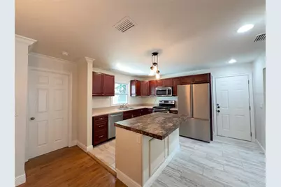 520 Sumner Avenue, Orange City, FL 32763 - Photo 2