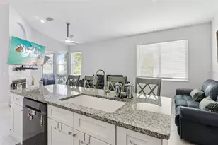 12227 Glencliff Cir, Tampa, FL 33626 - Photo 10